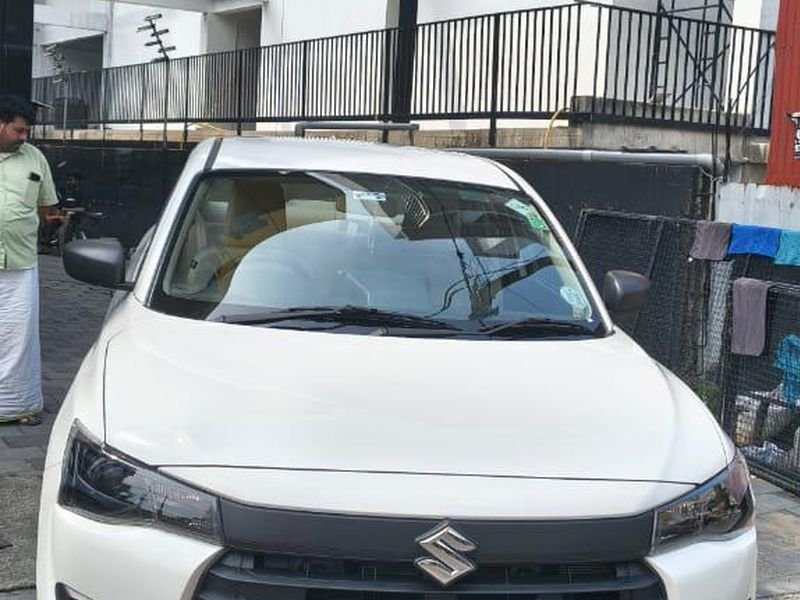 Sedan taxi front view 17