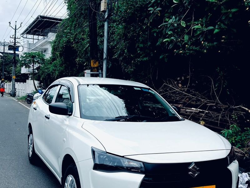 Stunning Sedan Taxi Image